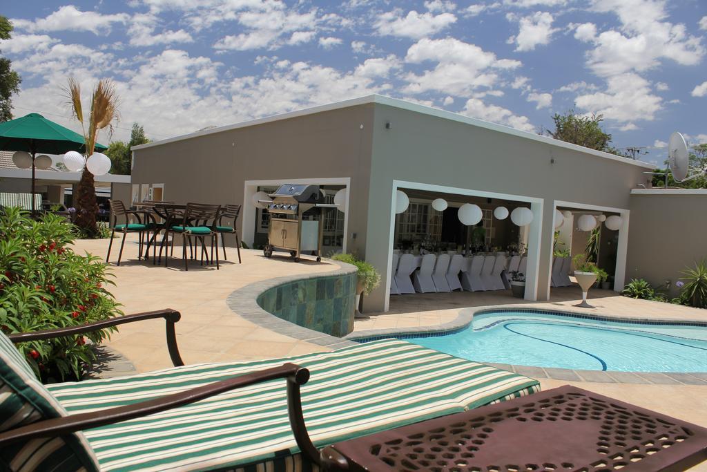 Firwood Lodge Pretoria Bagian luar foto